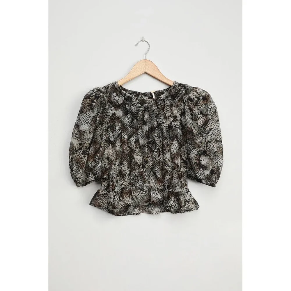 NWT Free People XOXO Smocked Puff Sleeve Top S
